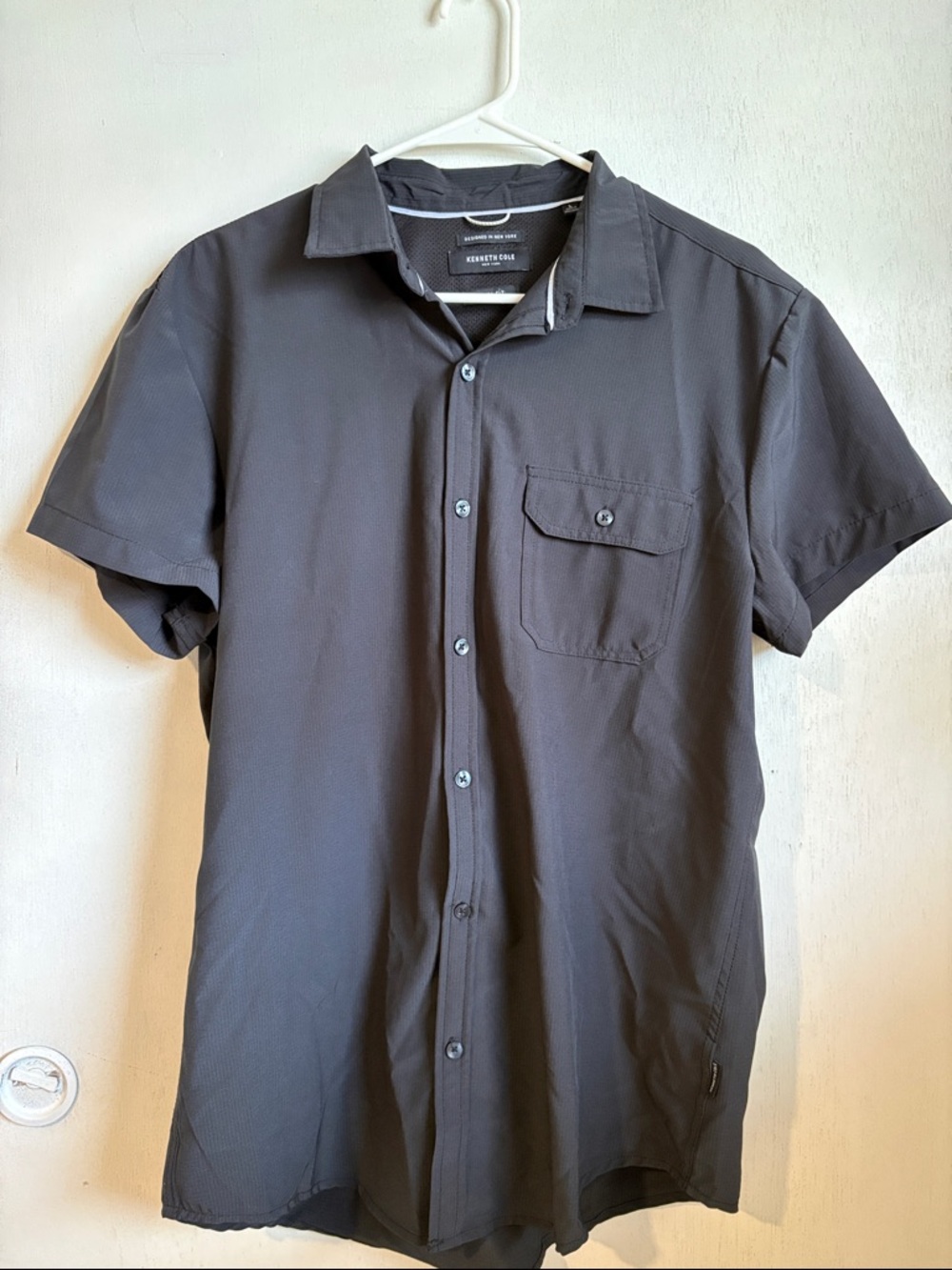 Kenneth Cole Short Sleeve Button-Down Shirt in Charcoal